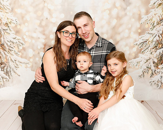 December 7th, 2025-Surrey Studio Family Portrait Fundraisers- Everyone Welcome!