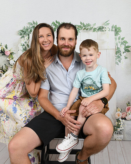 May 4th, 2024-North Vancouver Studio Spring Family Portrait Mini Sessions